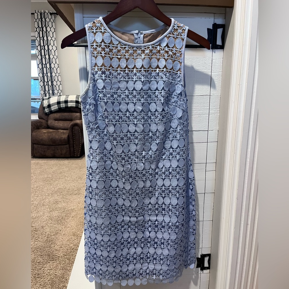 Lauren Ralph Lauren Womens Size 4 light Blue Eyelet Overlay Sheath Dress. 1531